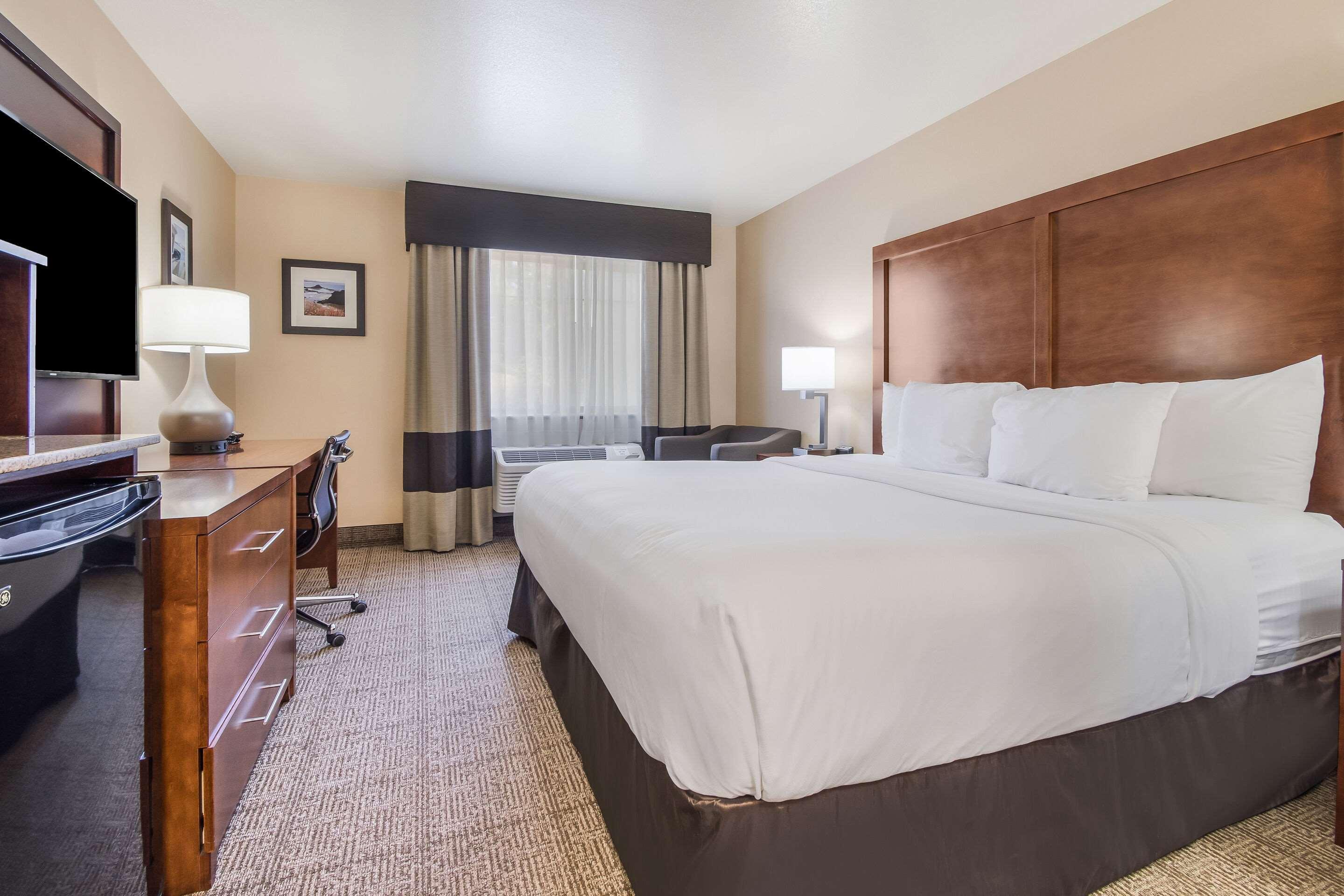 ניופורט Comfort Inn מראה חיצוני תמונה