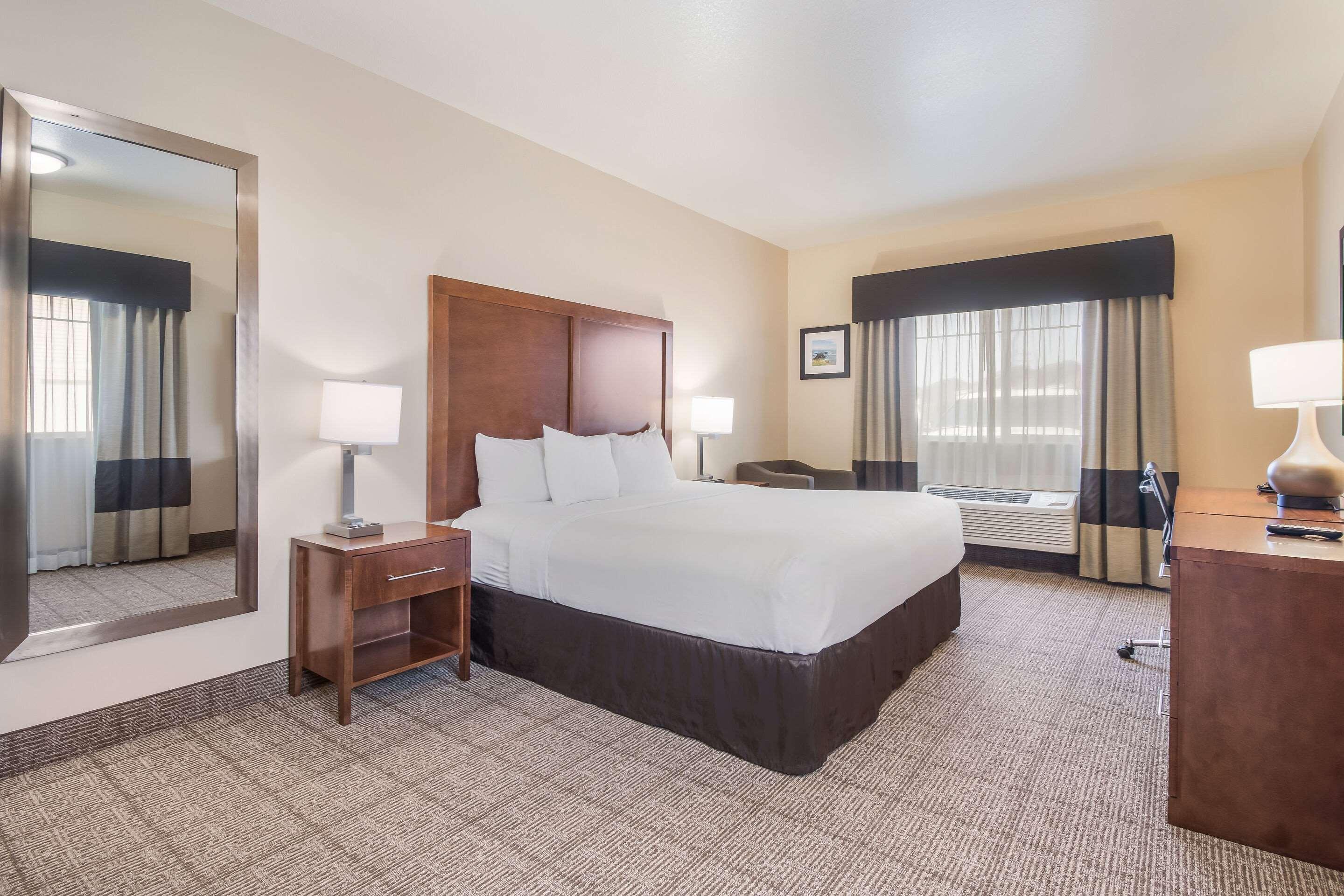 ניופורט Comfort Inn מראה חיצוני תמונה