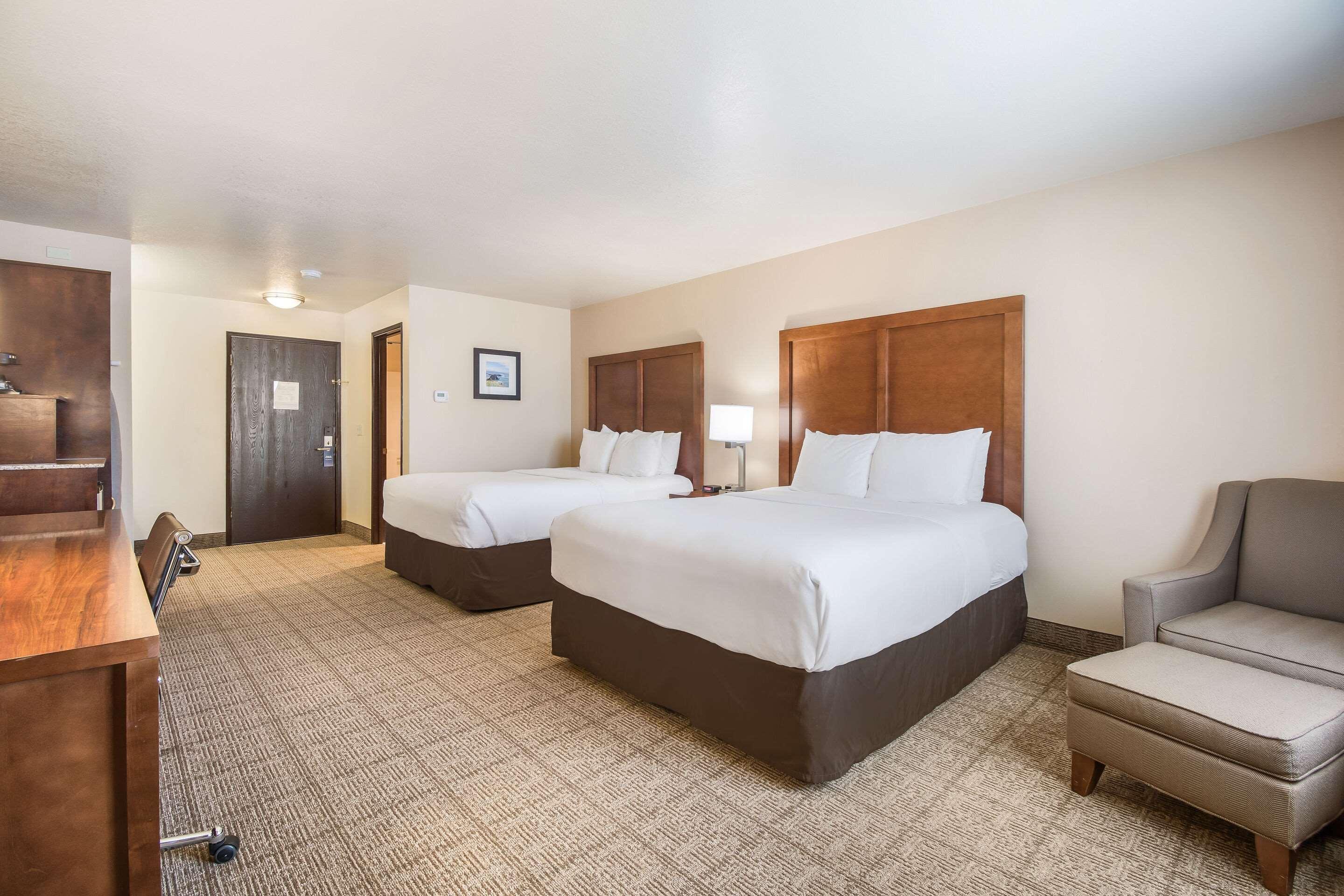 ניופורט Comfort Inn מראה חיצוני תמונה