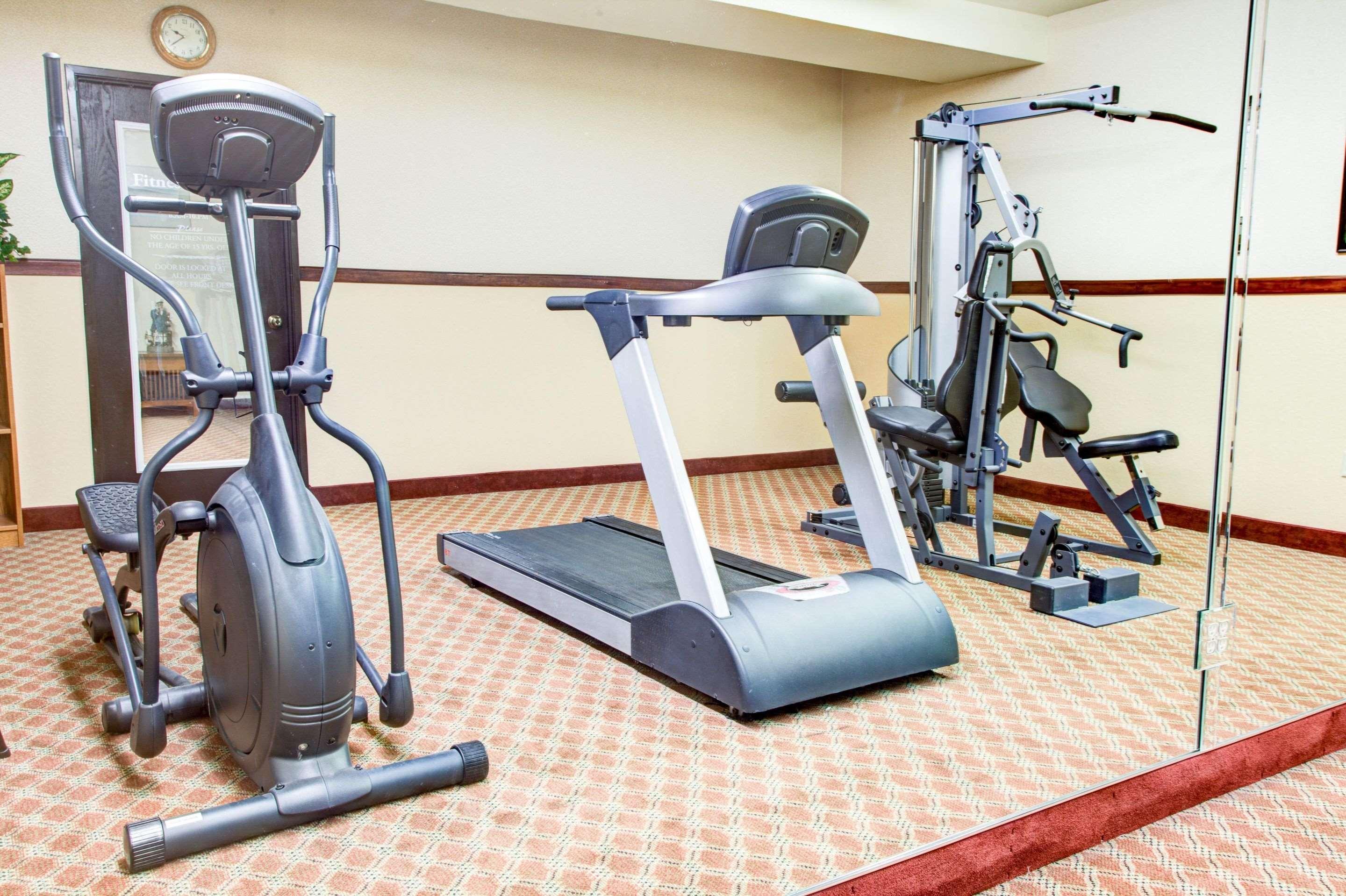 ניופורט Comfort Inn מראה חיצוני תמונה