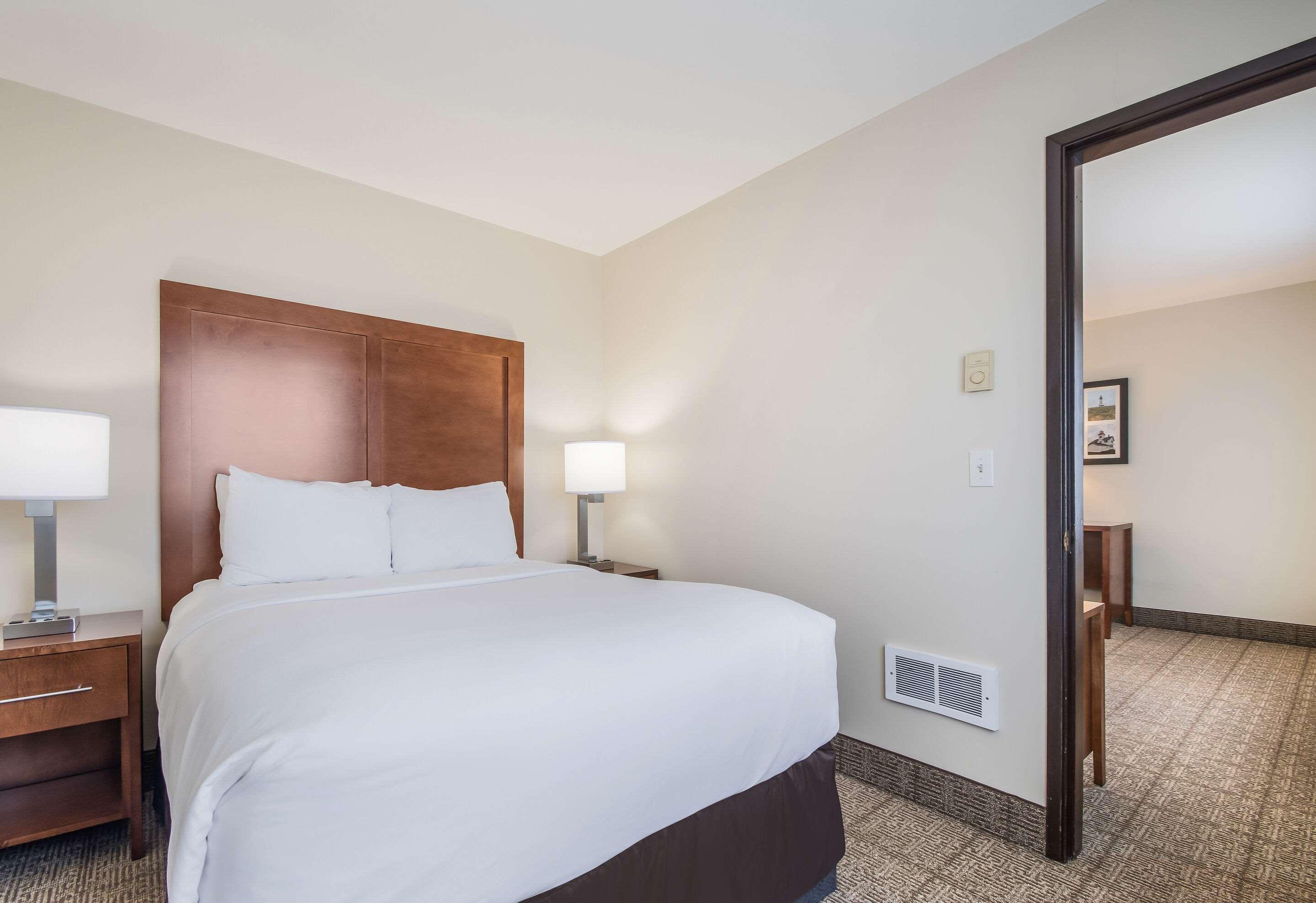 ניופורט Comfort Inn מראה חיצוני תמונה
