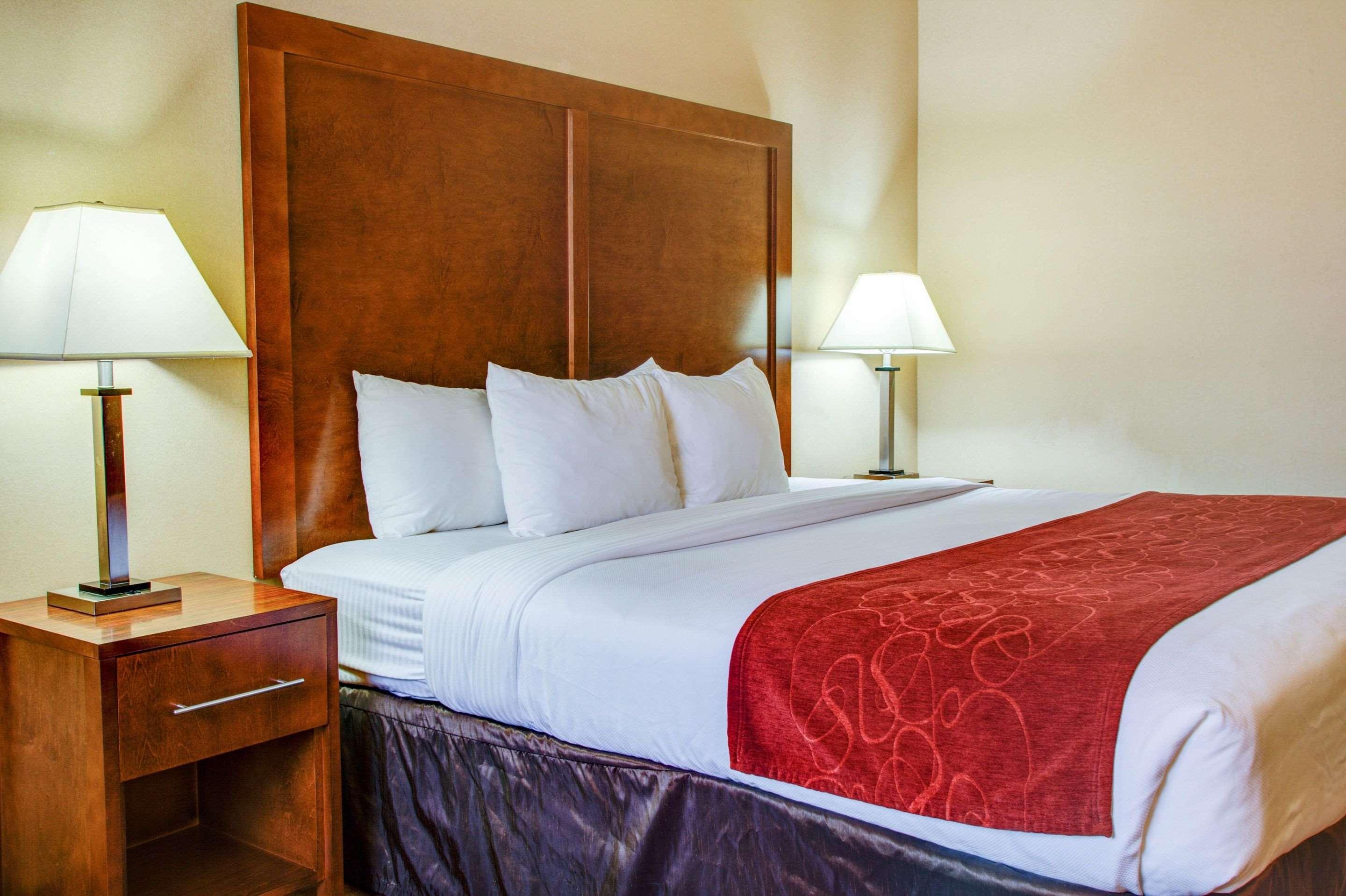 ניופורט Comfort Inn מראה חיצוני תמונה