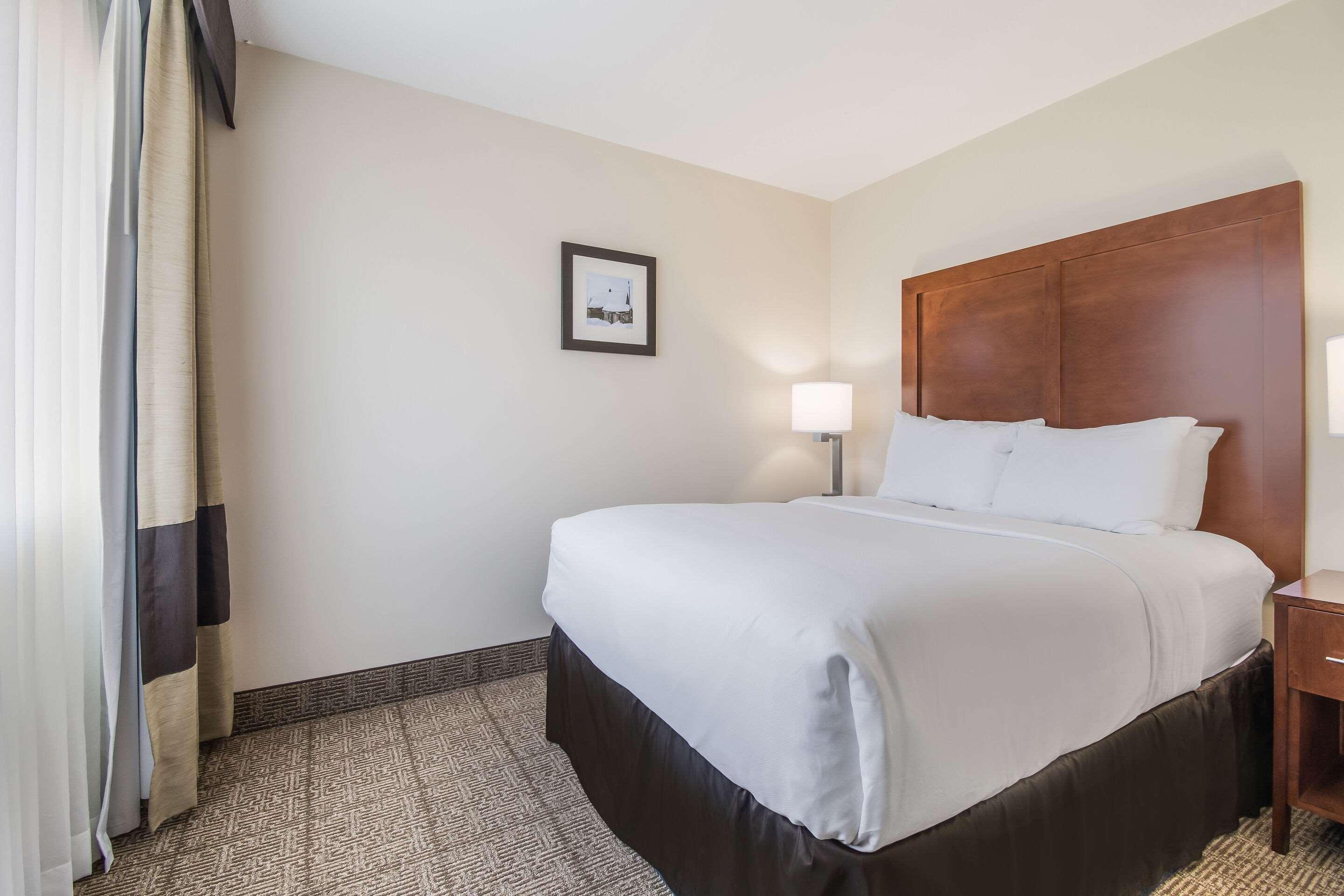 ניופורט Comfort Inn מראה חיצוני תמונה